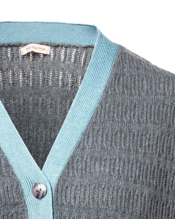 Cardigan Long Graphite – Graphite / Amaparo Blue, yak wool-silk blend, detail view | Traces of Me