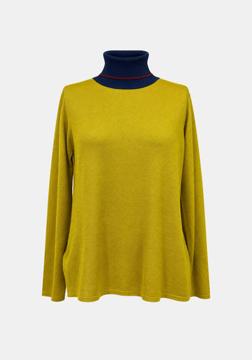 Top Key Turtle Neck – Weed, front view | Traces of Me