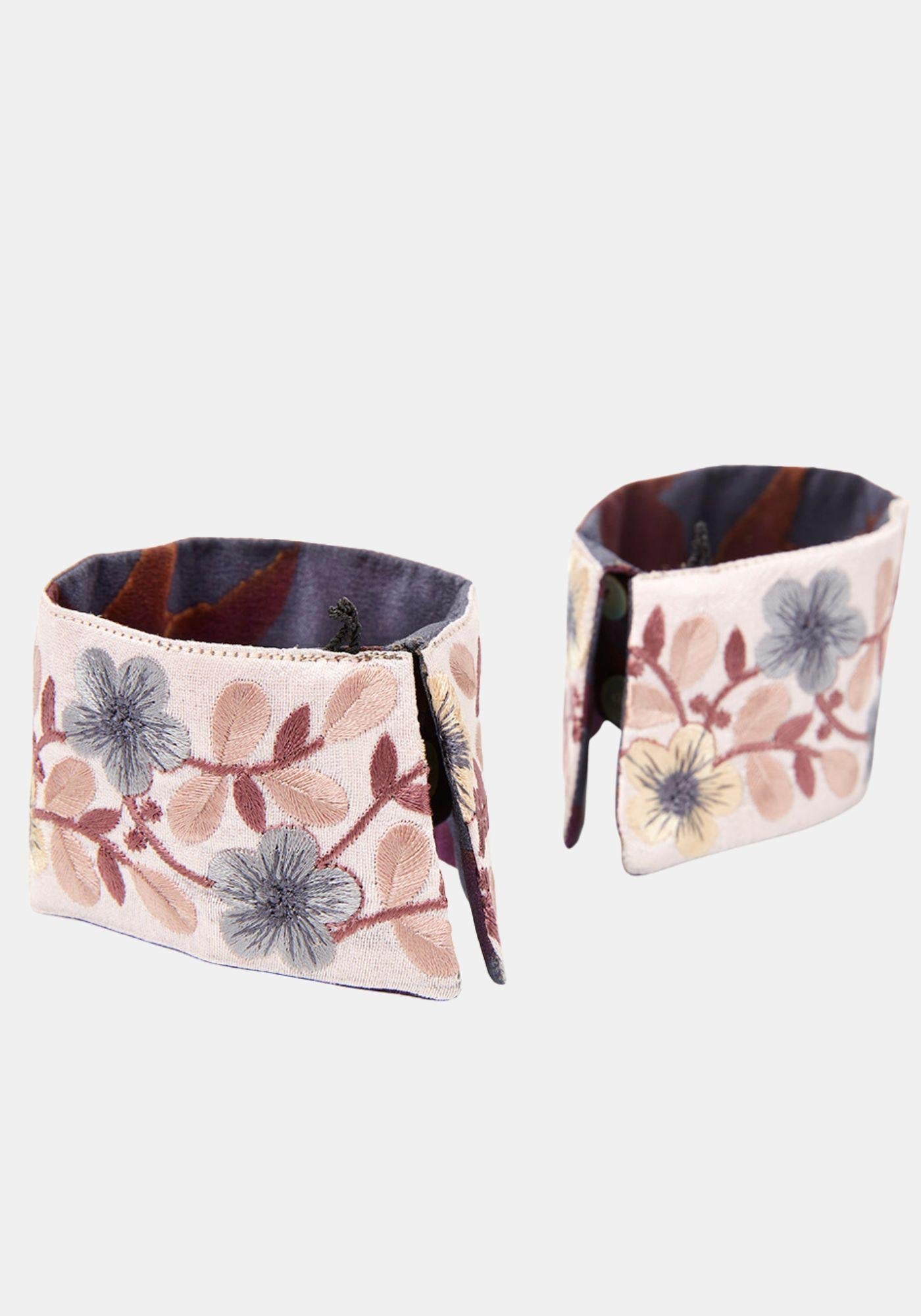 Cuffs Classic Embroidered Lace Flowers & Sequins - Traces of Me