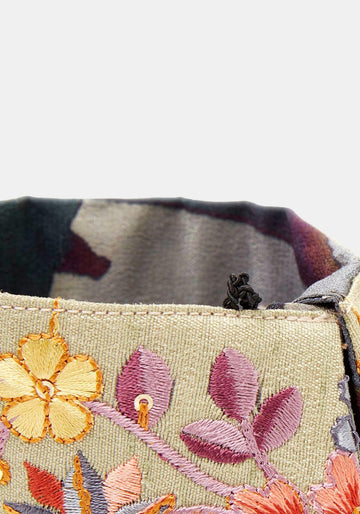 Cuffs Classic Embroidered Lace Flowers & Sequins - Traces of Me