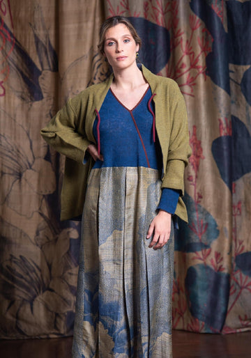 Dress Poppy Abyss Porcelaine Flowers – Multicolour, yak wool-silk blend, alternate view | Traces of Me