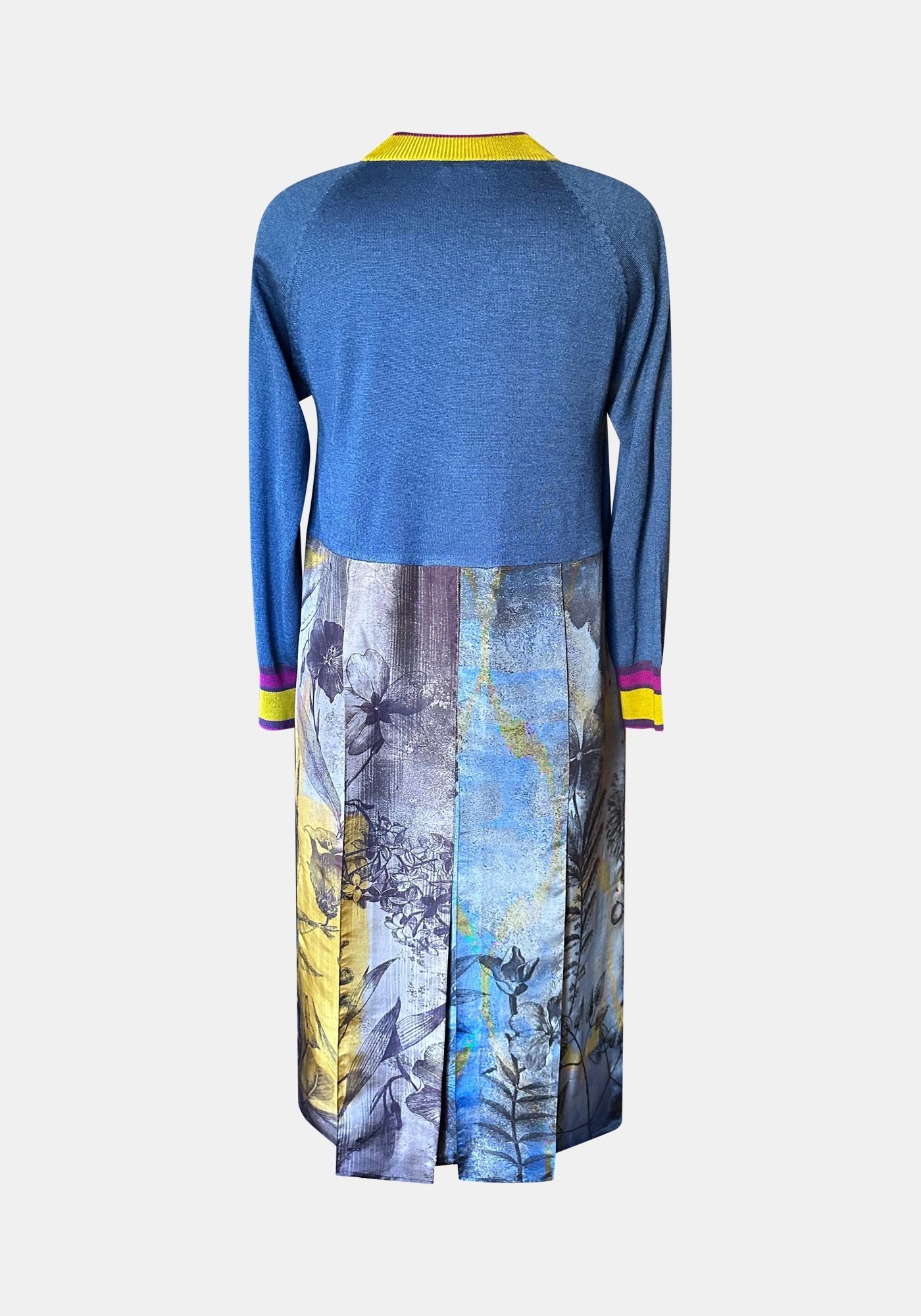 Dress Poppy V Neck Diversity - Traces of Me