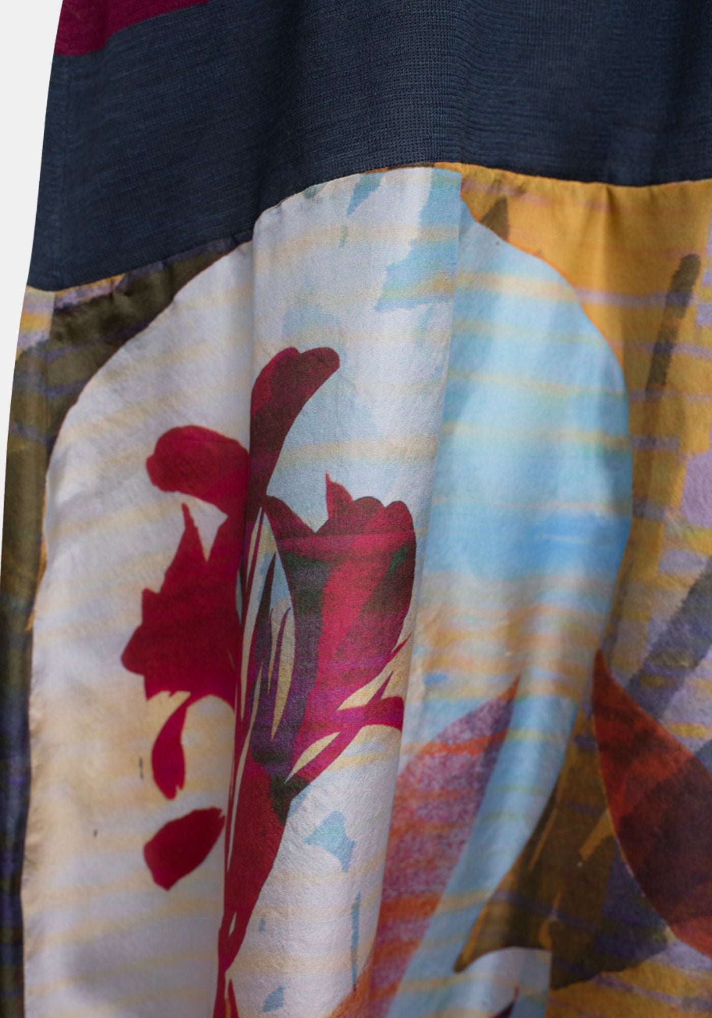 Dress Poppy V Neck Oasis - Traces of Me