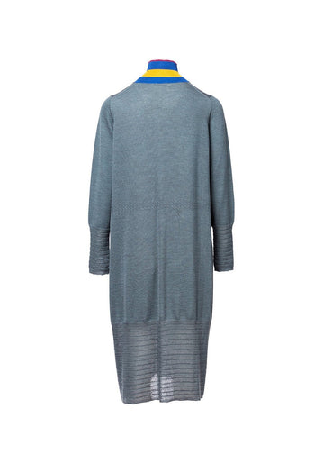 Dress Turtle Neck Moon – Graphite, cashmere-wool blend, alternate view | Traces of Me