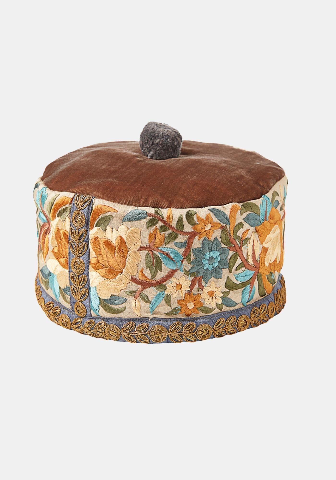 Hat Lace Roses - Traces of Me