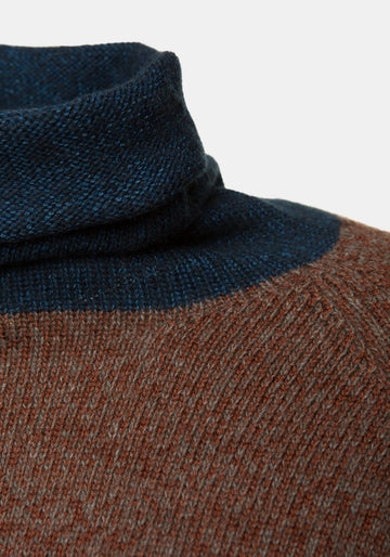 Jumper Bell Long Turtle Quartz Grey – Quartz Grey / Cinnamon, yak wool, alternate view | Traces of Me