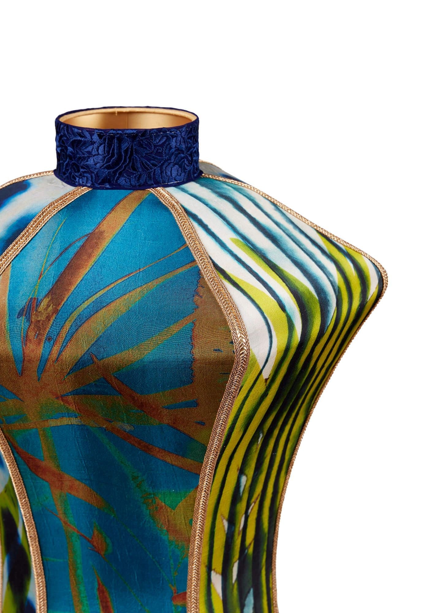 Lamp Skardu Medium Silk Papyrus - Traces of Me