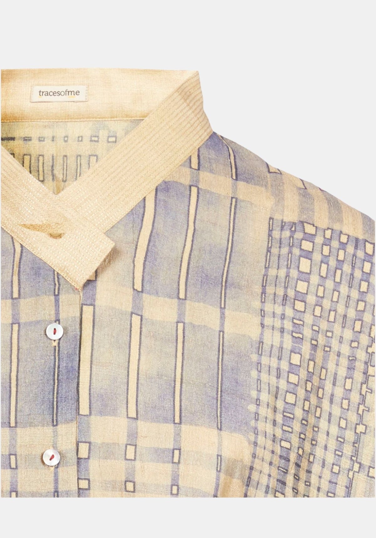 Camisa Aiko Jardin – detalle