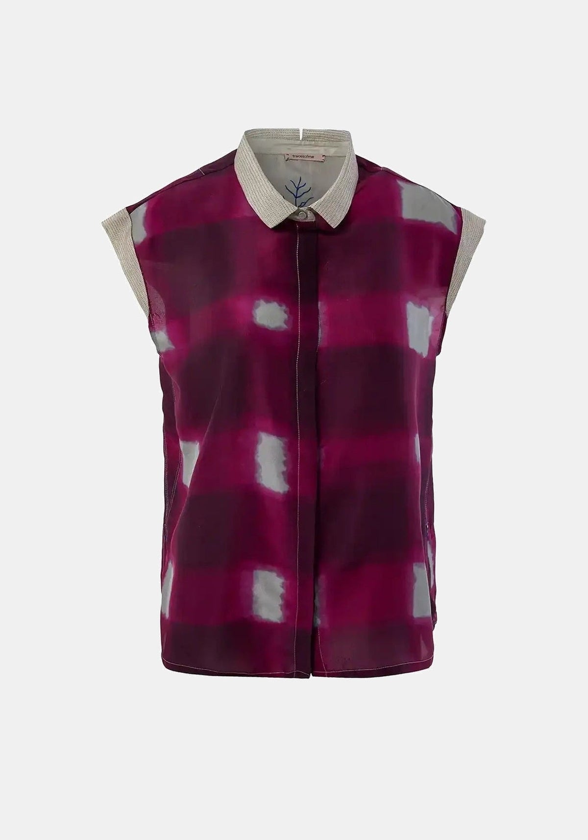 Camisa Anna Short Sleeves Watercolour Checks – Beet Red, seda, vista de producto | Traces of Me