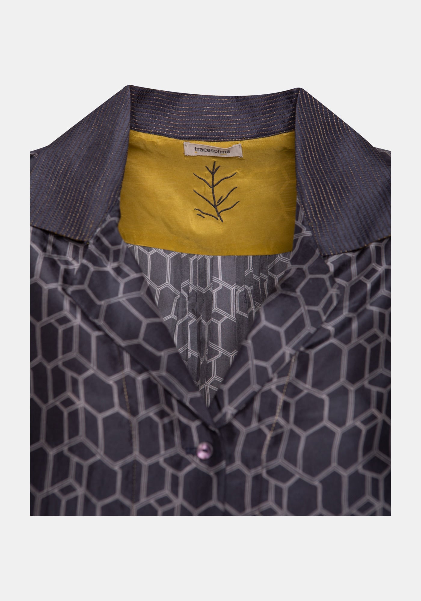 Shirt Classic Bee Charcoal - Traces of Me