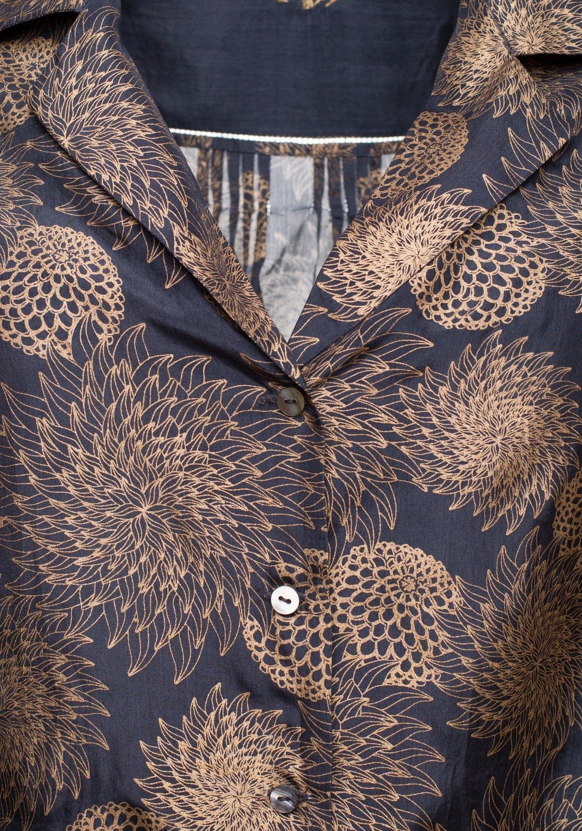 Shirt Classic Big Flowers - Traces of Me