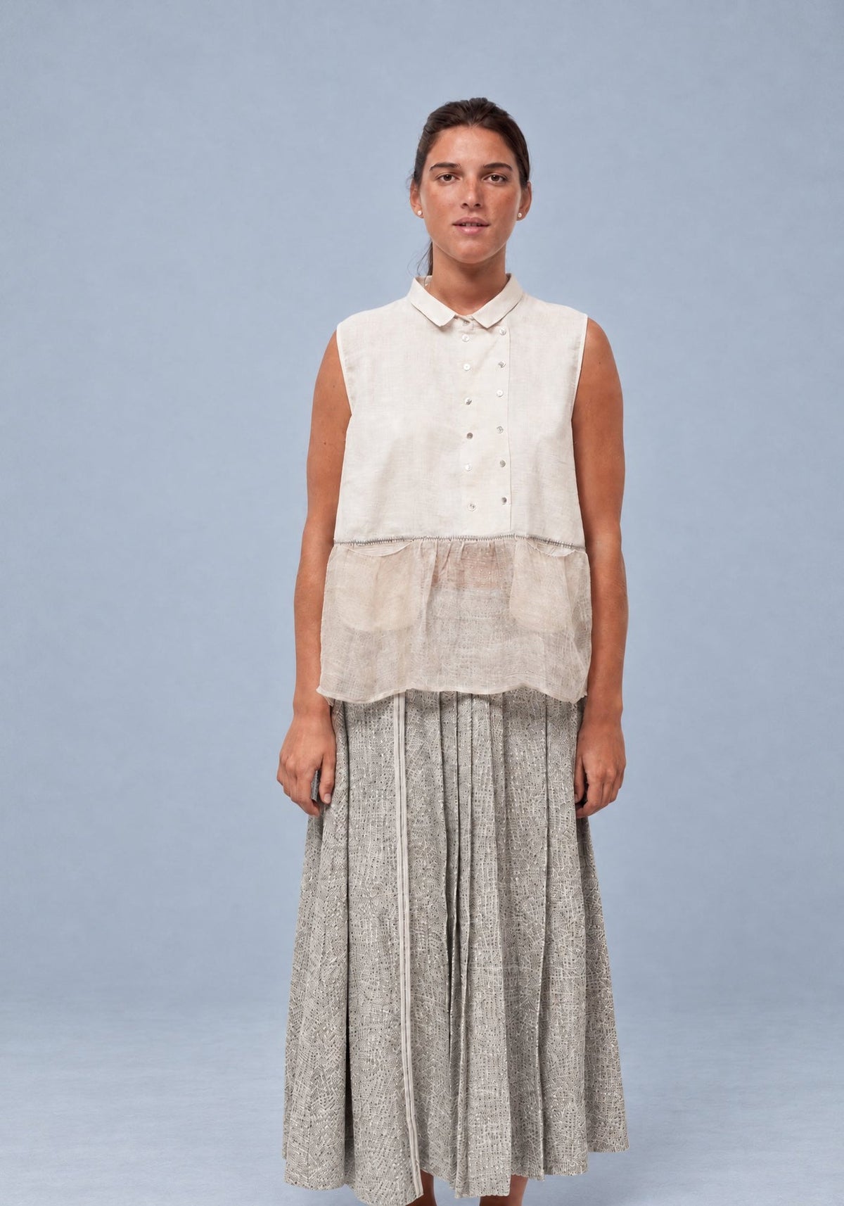 Falda Hybrid Ostrich – imagen editorial