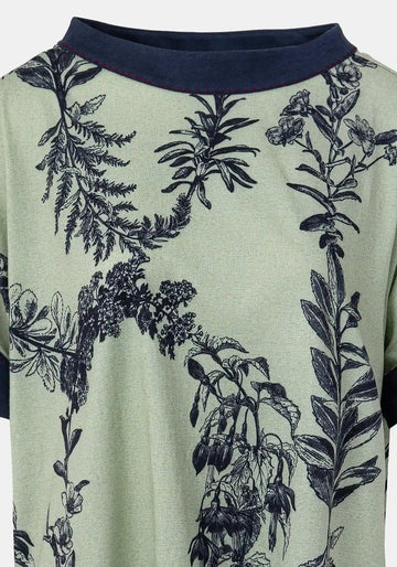 Top Deomali Flowers Crown - Traces of Me