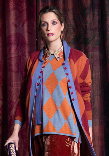Top Key Round Neck Long Sleeves Jacaranda I Ginger – cashmere-silk blend, alternate view | Traces of Me