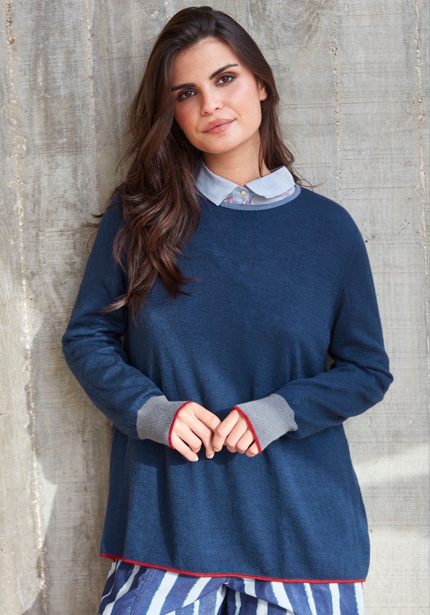 Top Key Round Neck Navy - Traces of Me