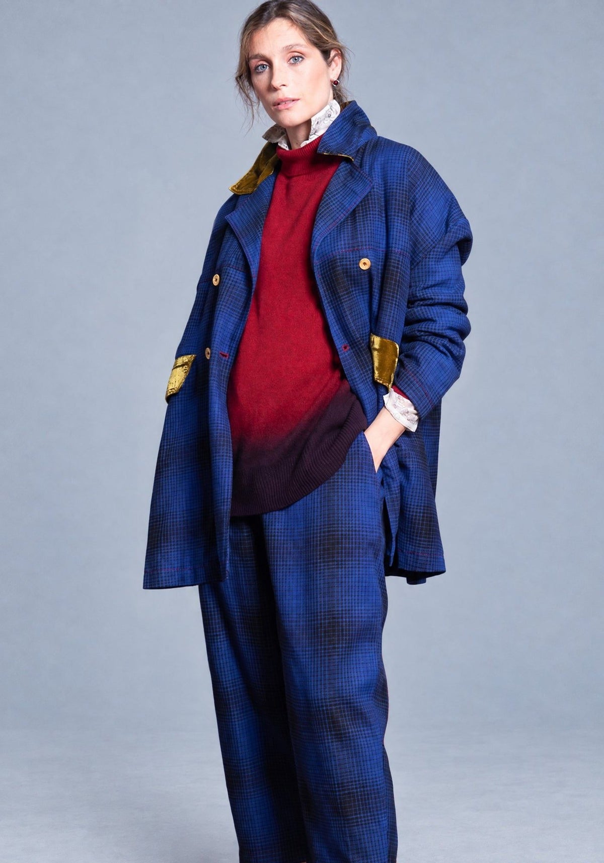 Pantalones Kate Tartan – imagen editorial
