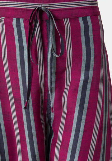 Calças Peter Stripes Mood – Beet Red, seda, vista alternativa | Traces of Me