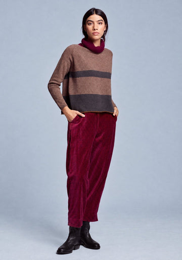 Calças Still Velvet Mood – imagem editorial