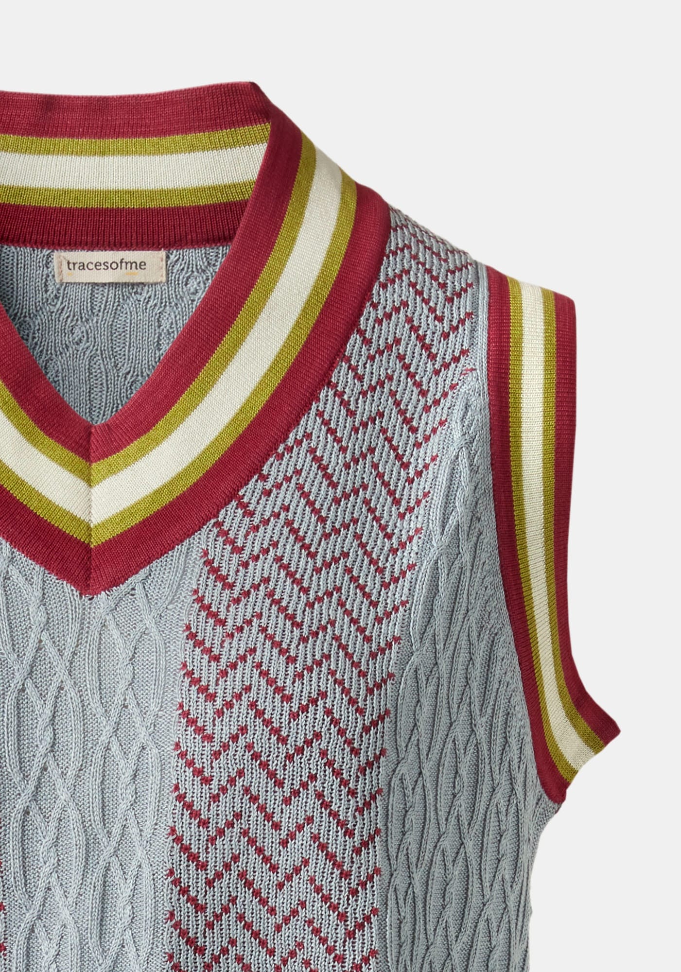 Vest Jacquard Cables - Traces of Me